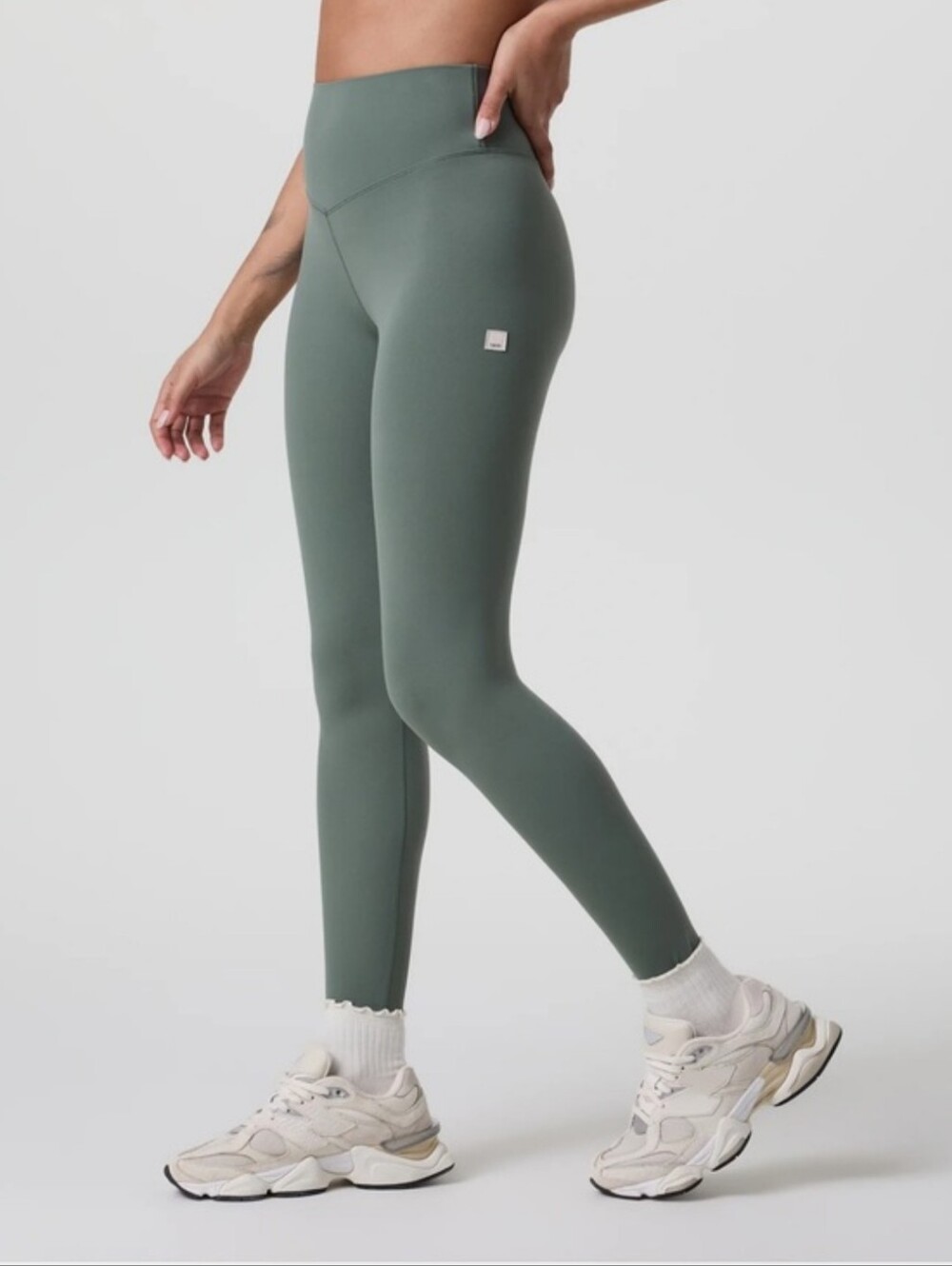 Vuori AllTheForm Legging Marsh NWT